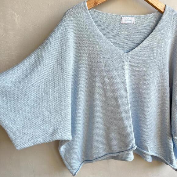 Classy Paris Women's One Size Blue Knit Oversized V Neck Sweater Cropped - Picture 8 of 9